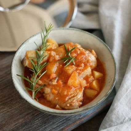 Pollo in umido con patate