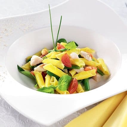 Garganelli con capesante, pomodori e fagiolini