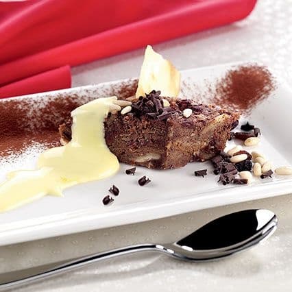 Sformatino di pane e latte con salsa allo zabaione