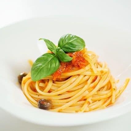 Linguine al pomodoro aromatico