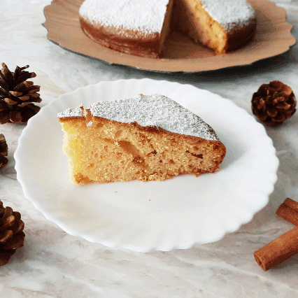 Torta soffice al latte, miele e cannella