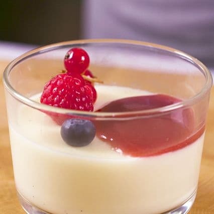 Panna cotta ai frutti di bosco
